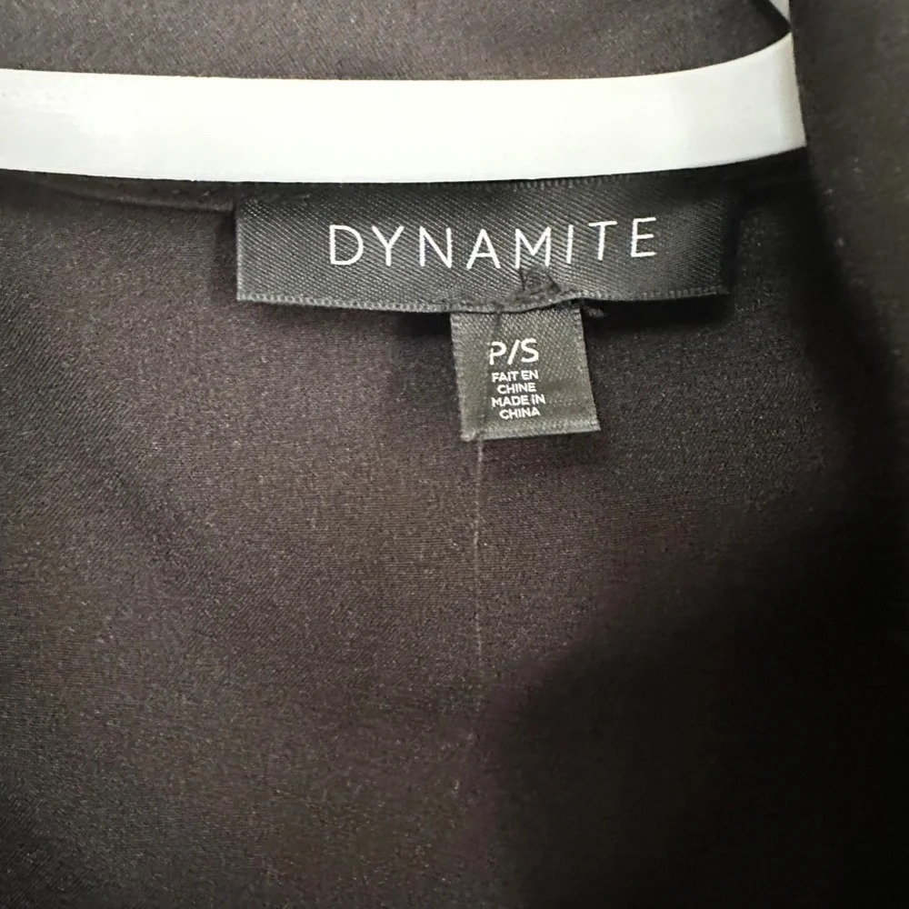 Wrap Around Cropped Blouse - Picture 4 of 4